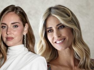 Elena Santarelli festeggia l’anniversario di matrimonio, poi la frecciatina a Chiara Ferragni dopo i trascorsi
