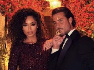 Raffaella Fico e Armando Izzo sono tornati insieme, il weekend tra “baci infuocati e abbracci passionali”