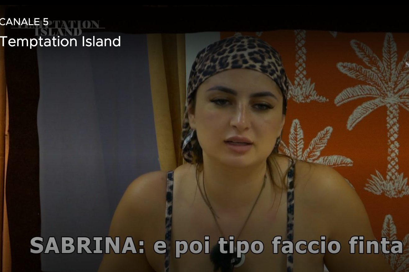 A Temptation Island Sabrina ammette di avere tradito Giovanni e lo umilia: "Con lui a letto faccio finta"
