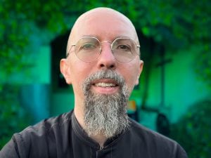 Fra Stefano Bordignon annuncia il Vangelo su YouTube: “Vende
