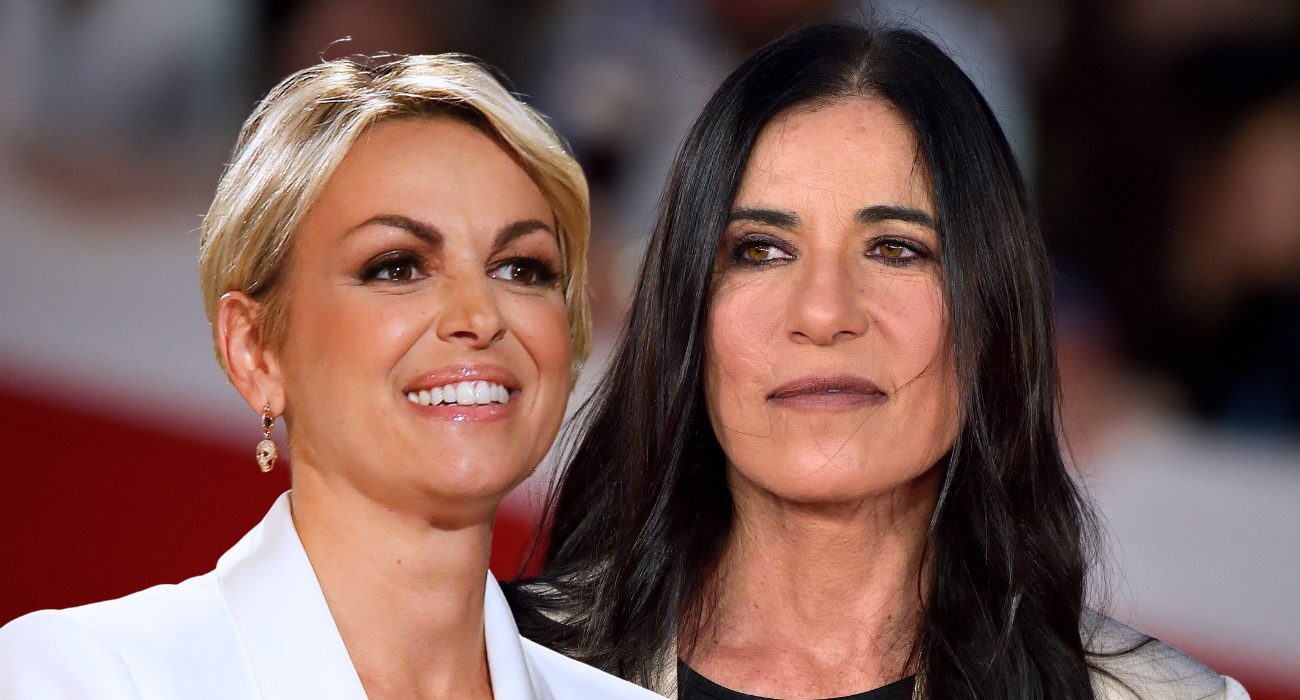 Paola Turci sulla fine della storia con Francesca Pascale: "A casa mia lo hanno scoperto dai giornali"