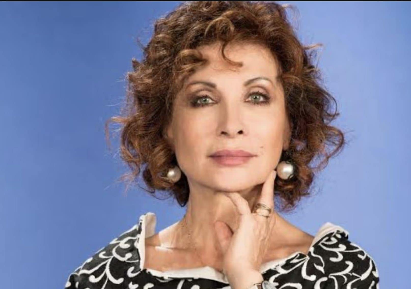 Alda D’Eusanio: “Con la Tv ho chiuso. Al Posto Tuo? Erano attori, ma le storie vere. Laura Pausini mi ha perdonata”