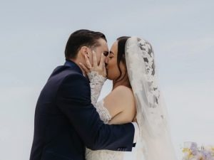 Valeria Angione e Luca Di Girolamo si sono sposati, la prima foto dopo il matrimonio: “Abbiamo riscritto le stelle”