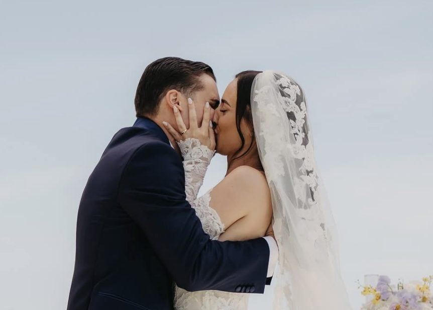 Valeria Angione e Luca Di Girolamo si sono sposati, la prima foto dopo il matrimonio: "Abbiamo riscritto le stelle"