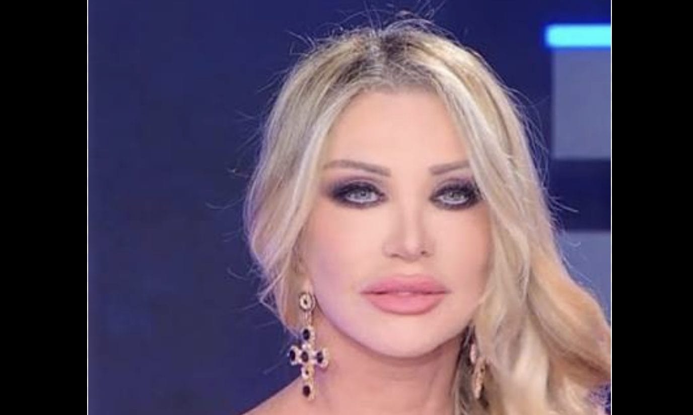 Paola Ferrari risponde agli haters dei Mondiali: "Troppe cattiverie, mi sento la Selvaggia Lucarelli del calcio"