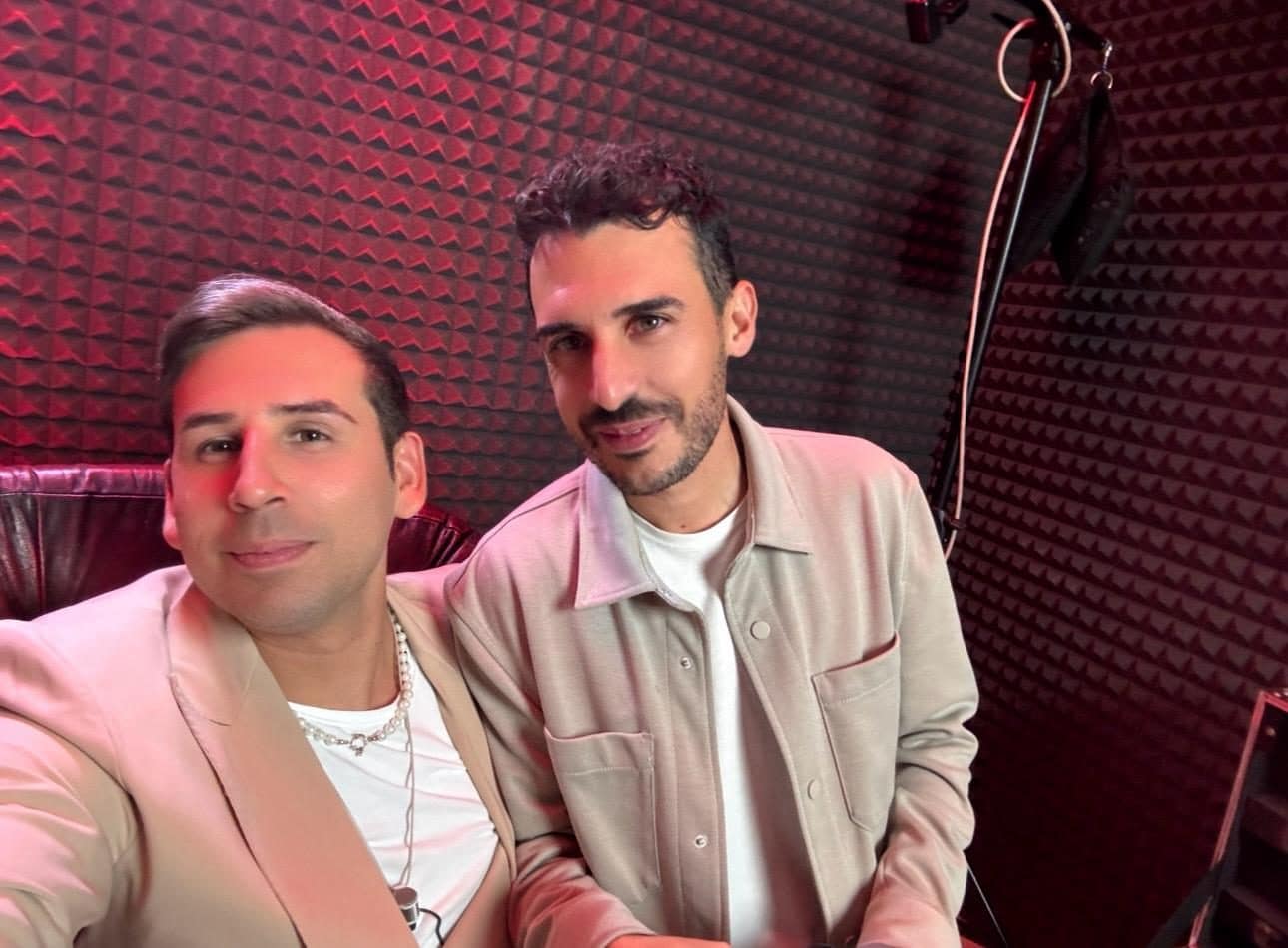 Salvatore Furnò e Giorgio Nuzzolo nel confessionale di The Social Home