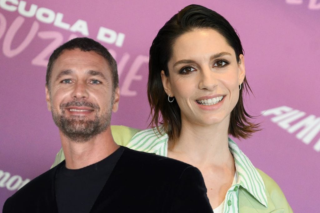 "Beatrice Arnera incinta", la foto in vacanza con Raoul Bova che fa nascere il sospetto