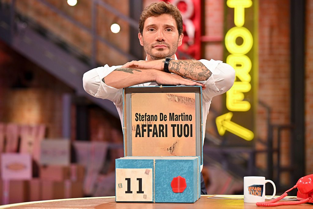 Affari Tuoi non va in onda stasera e domenica, cambio di programmazione per la Nazionale di calcio