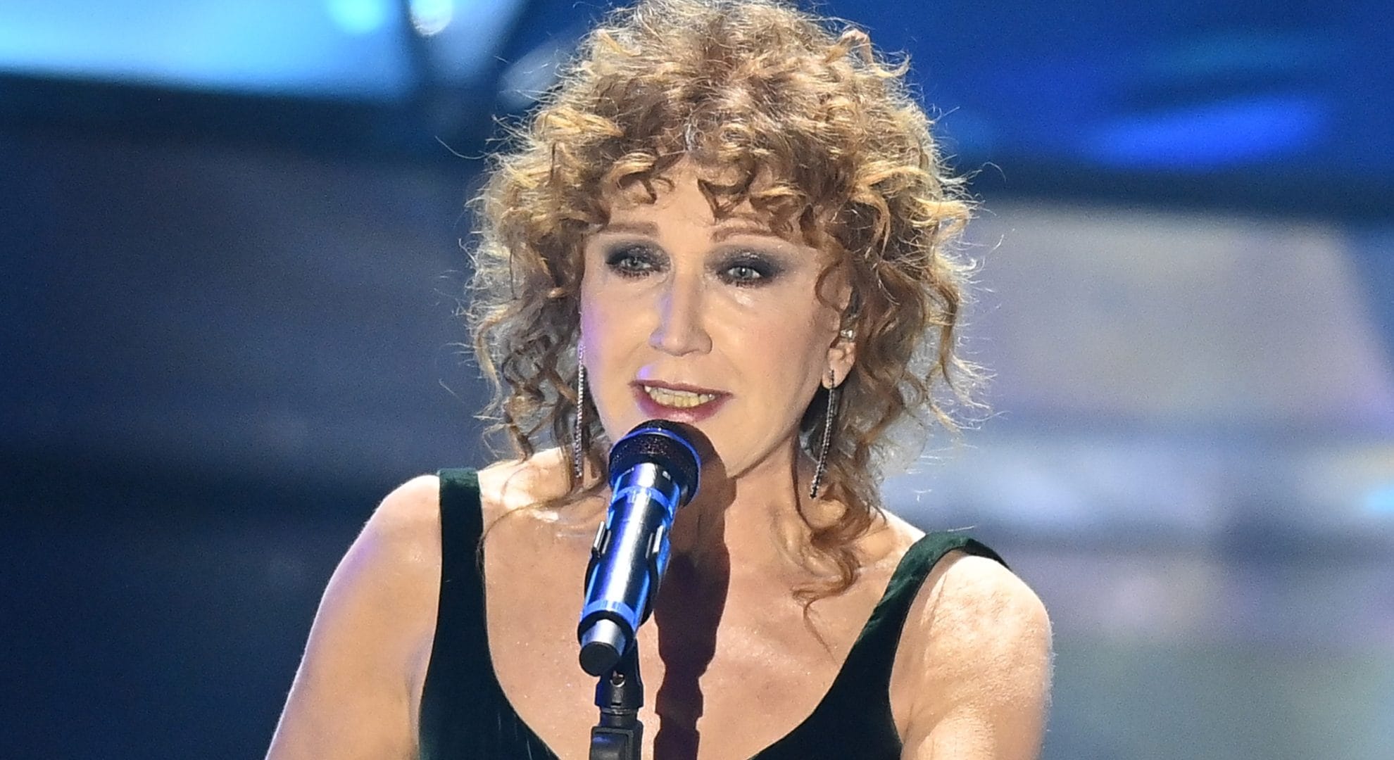 Fiorella Mannoia: "Quando volevo dei figli non sono arrivati. Una donna ossessionata da me si è presentata a casa"