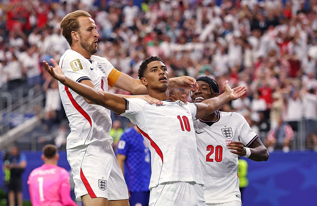 Ascolti tv ieri 17 giugno: vince il match Inghilterra-Croazia (30.9%), non brilla Book Club-Il Capitolo successivo (11.8%)