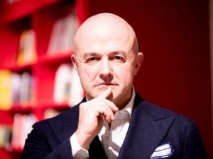 L’informazione pomeridiana di Canale 5 si ferma d’estate, Dentro la Notizia torna a settembre