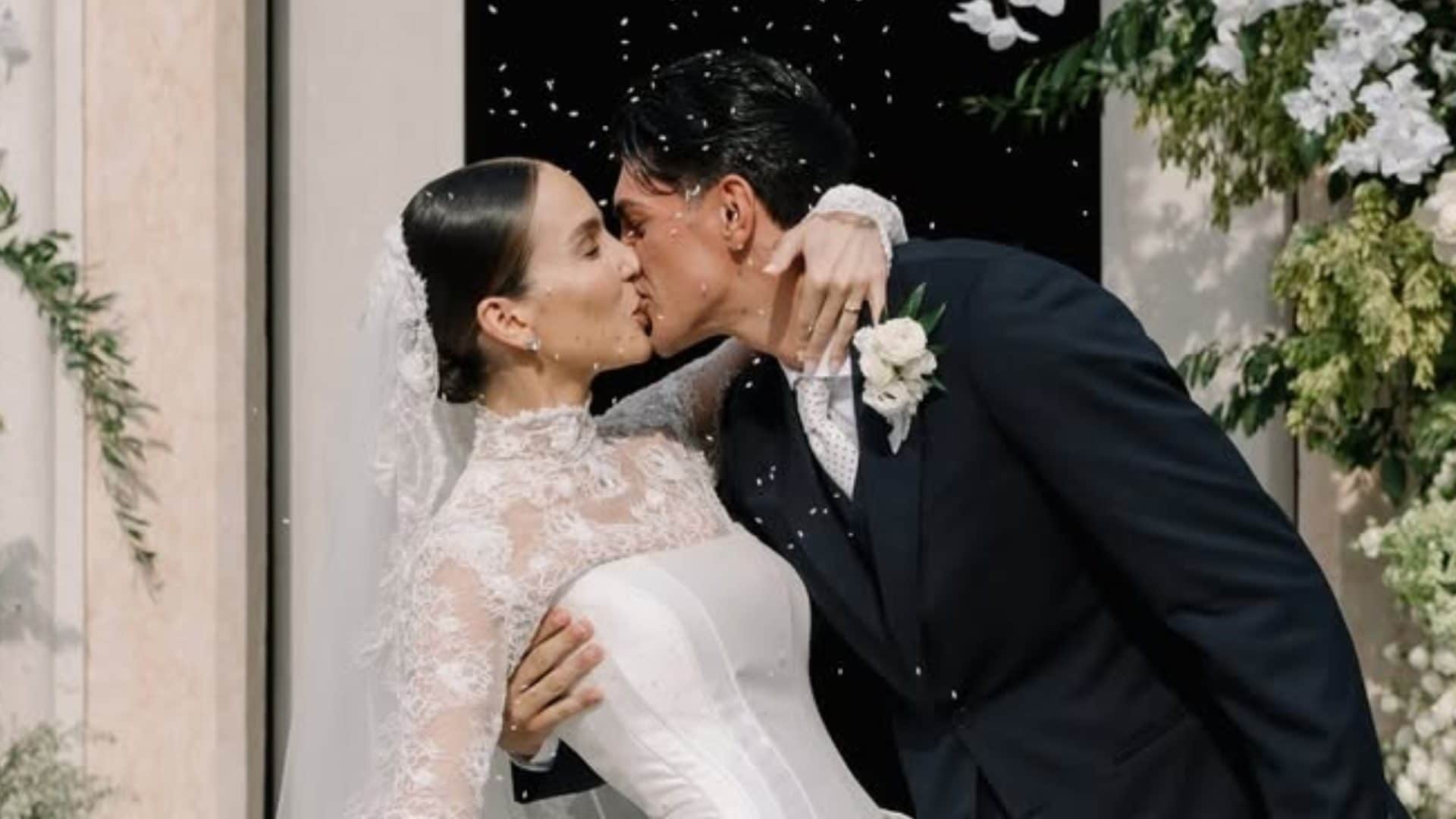 Paola Di Benedetto ha sposato il calciatore Raoul Bellanova: "Marito e moglie"