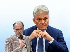 Bufera dopo le parole di Rossi su Rai3, Natale: “I