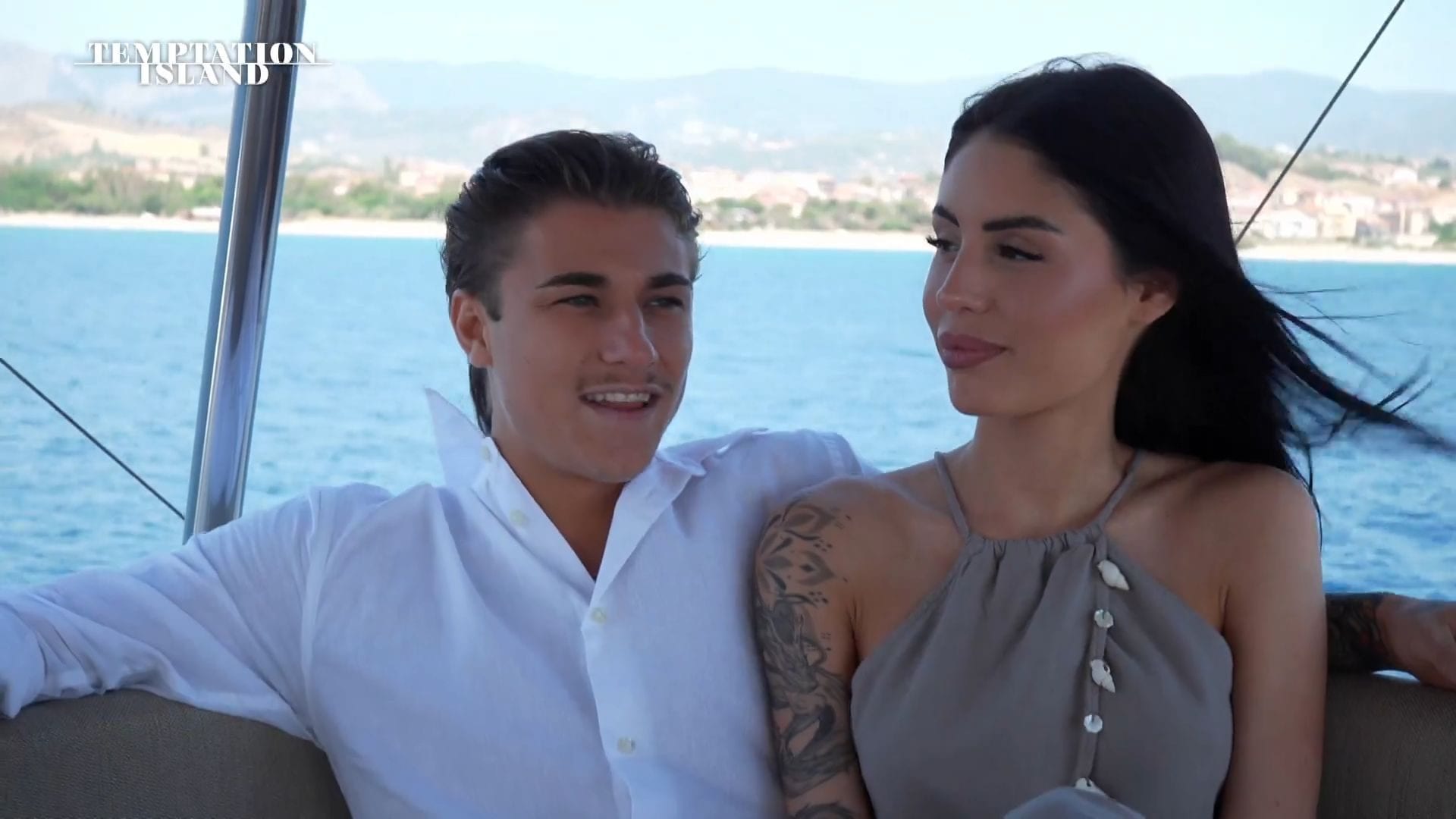 Temptation Island, un video hard di Sara e Gabriele scuote il programma: "La produzione non sapeva nulla"