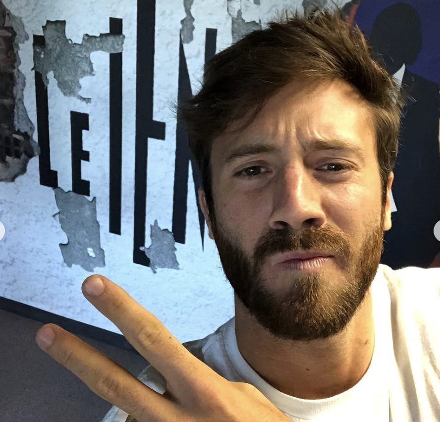 Nicolò De Devitiis lascia Le Iene: "È il momento di diventare grandi, saluto il posto più vero della tv"