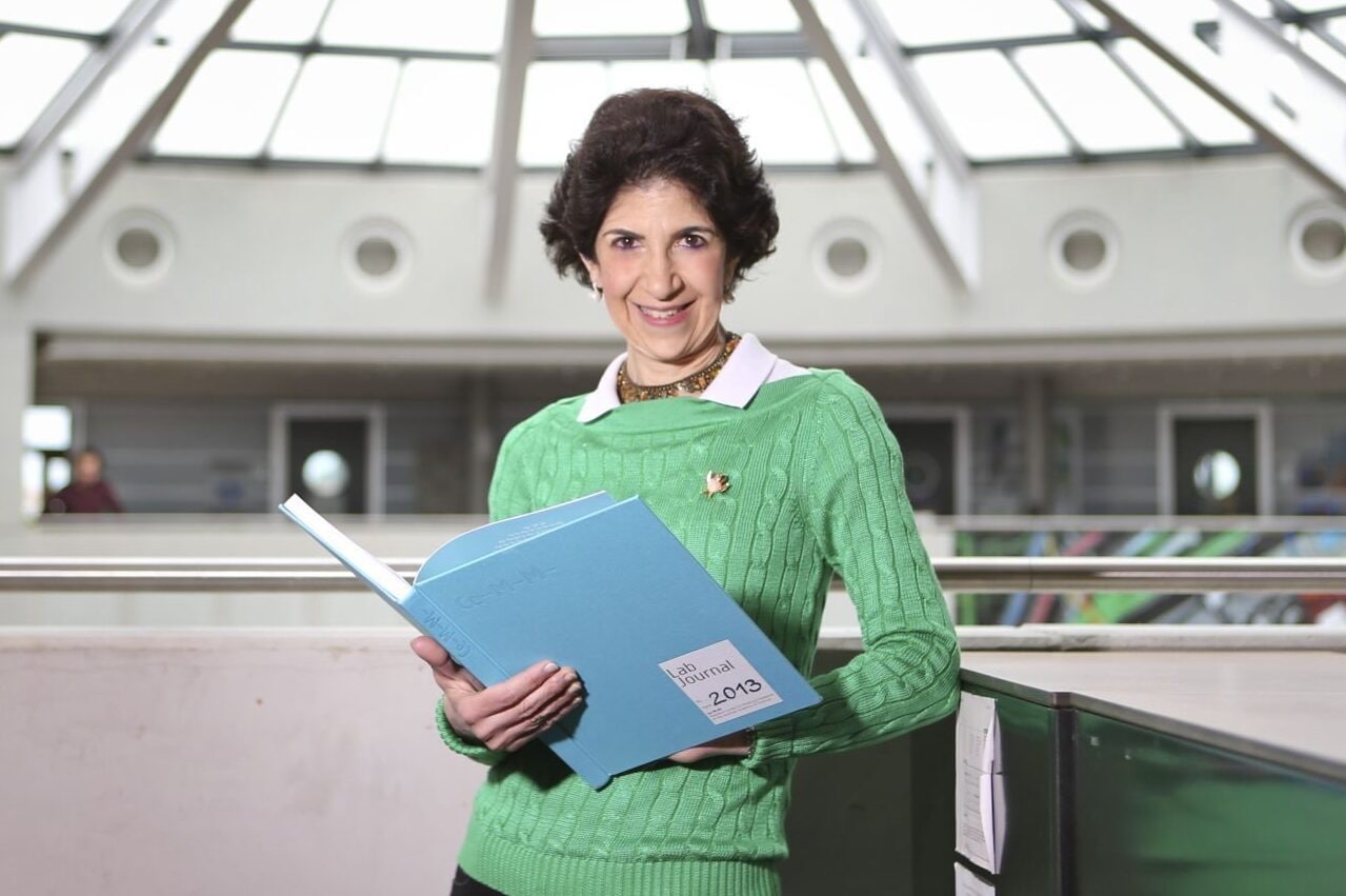 Fabiola Gianotti, dal sogno della danza alla direzione del CERN: la sua vita nel film "La particella misteriosa"