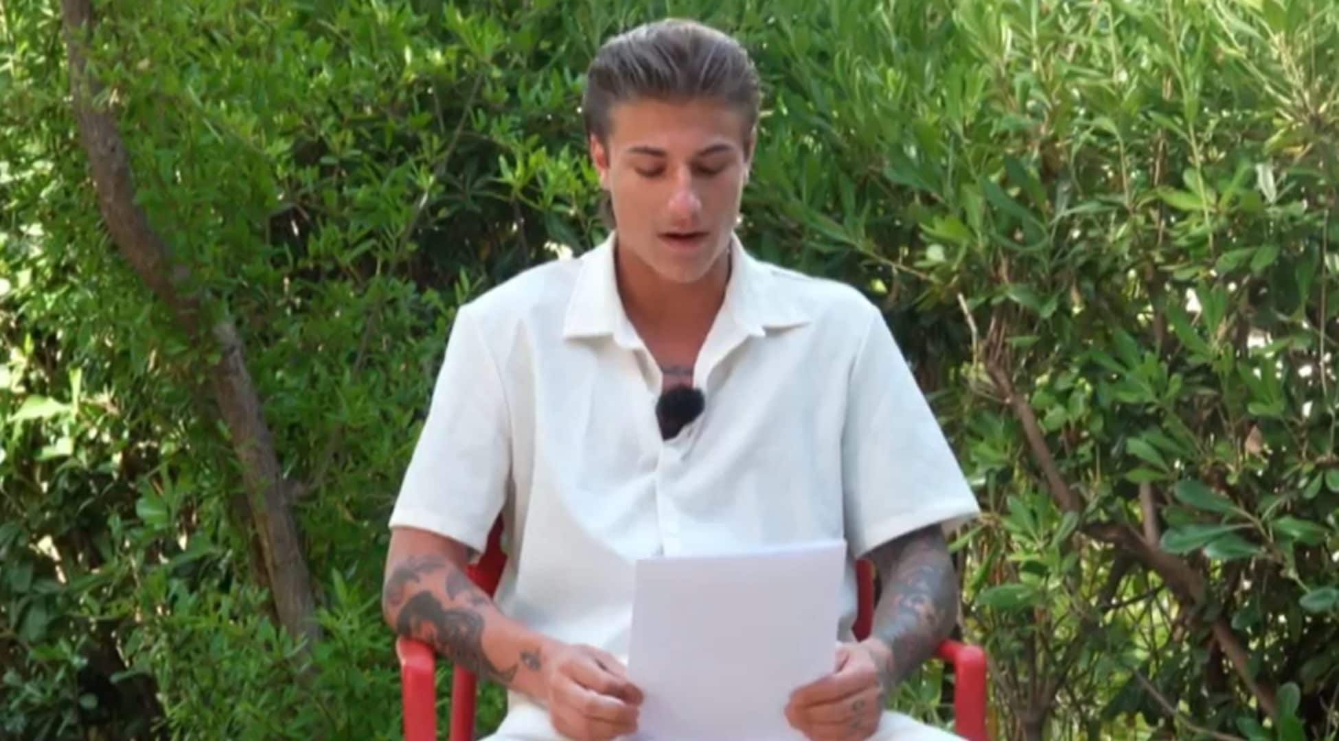 La lettera di Gabriele per Sara non sarebbe scritta con l'intelligenza artificiale: analisi del testo letto a Temptation Island