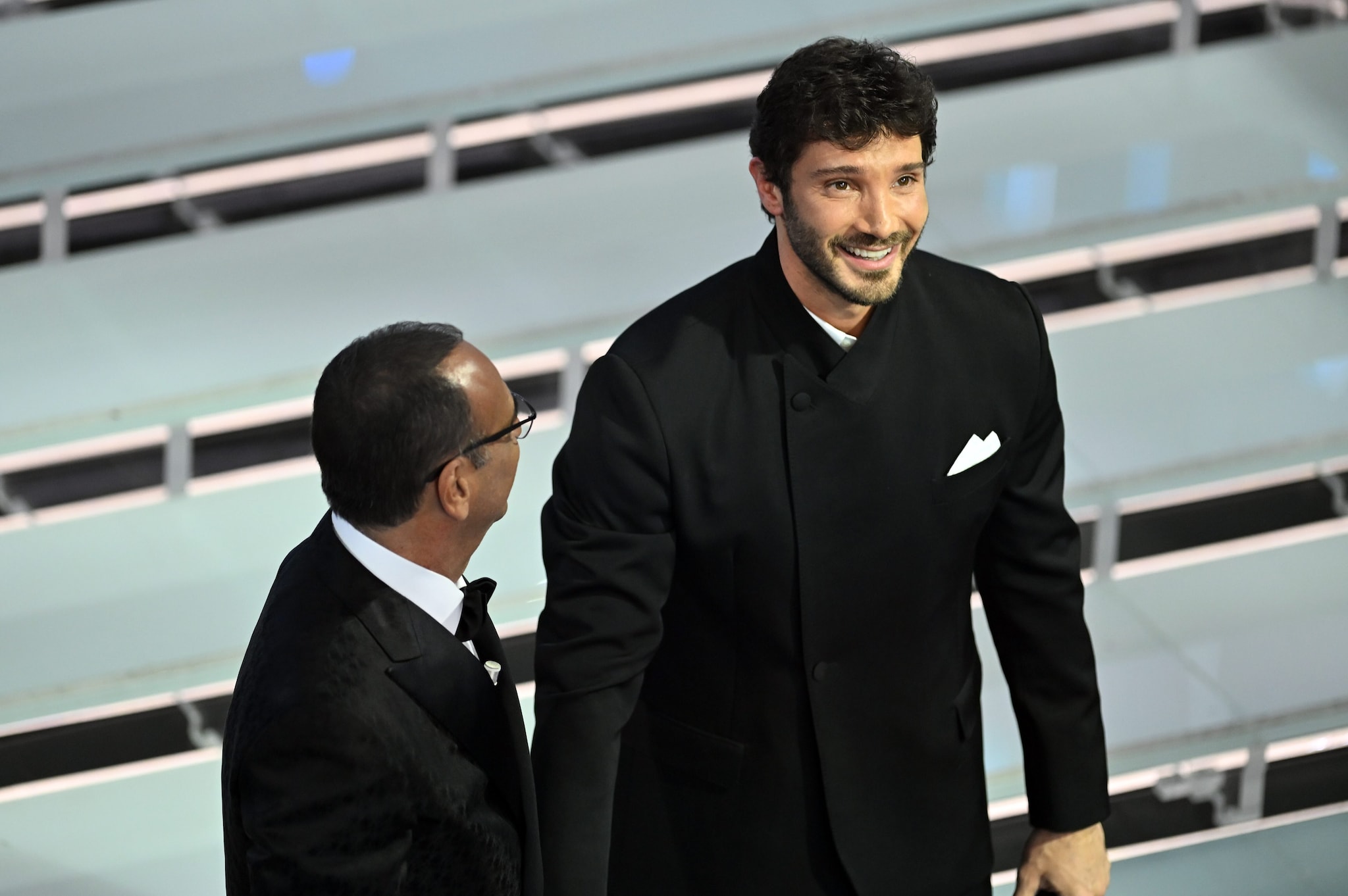 Stefano De Martino cambia (anche) Sanremo Giovani: solo il vincitore sarà in gara tra i Big a Sanremo 2027