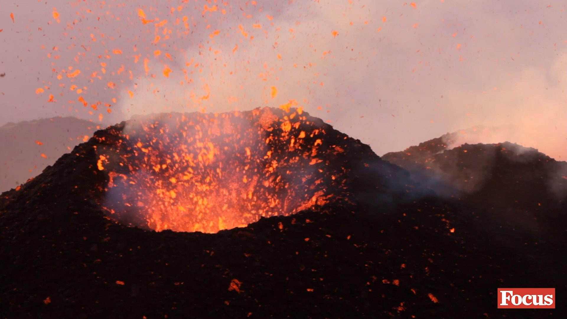 Eruzione Etna, come cambia il palinsesto del 15 agosto: Focus lancia tre documentari sui vulcani