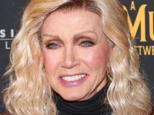 L'attrice Donna Mills sbarca su OnlyFans a 85 anni