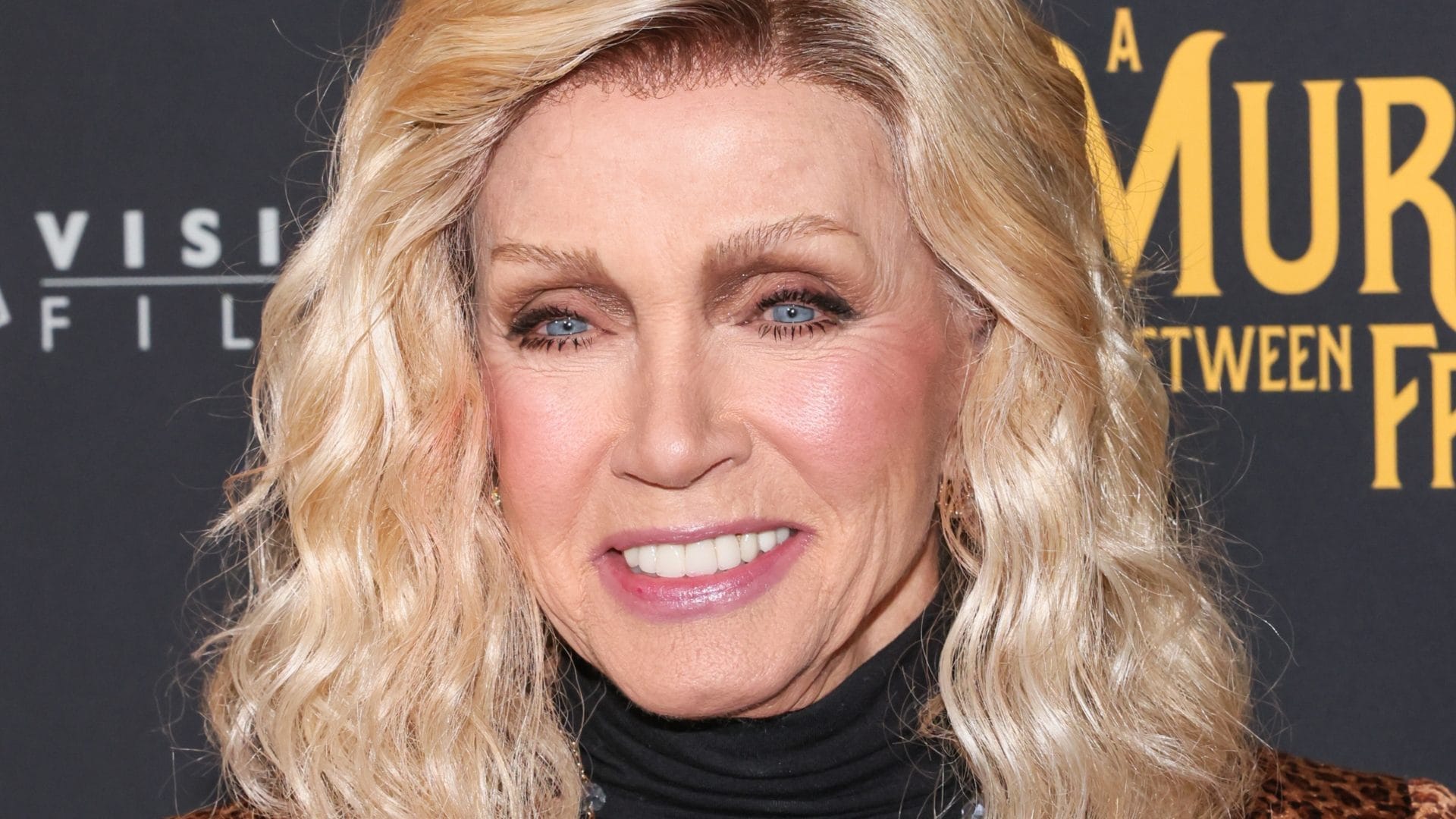 Donna Mills su OnlyFans a 85 anni, l'attrice delle soap: "Guadagno cifre a sei zeri"