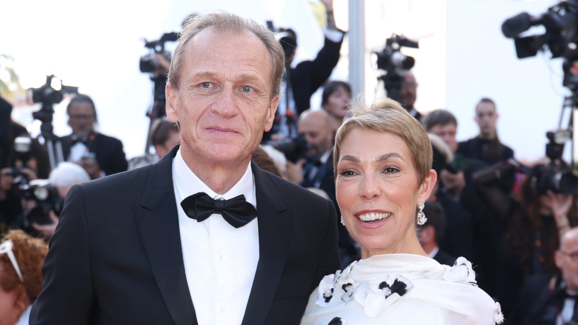 Morti in un incidente la manager di Dior Mathilde Favier e il produttore Nicolas Altmayer: la dinamica e l'ultimo post