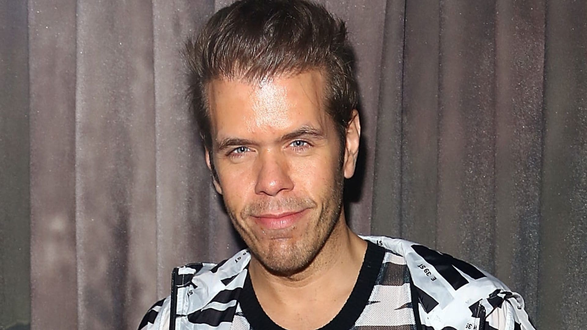 Perez Hilton ha tentato il suicidio, la sorella: "Era nudo e ferito, mi ha sorriso. Non sembrava lui"