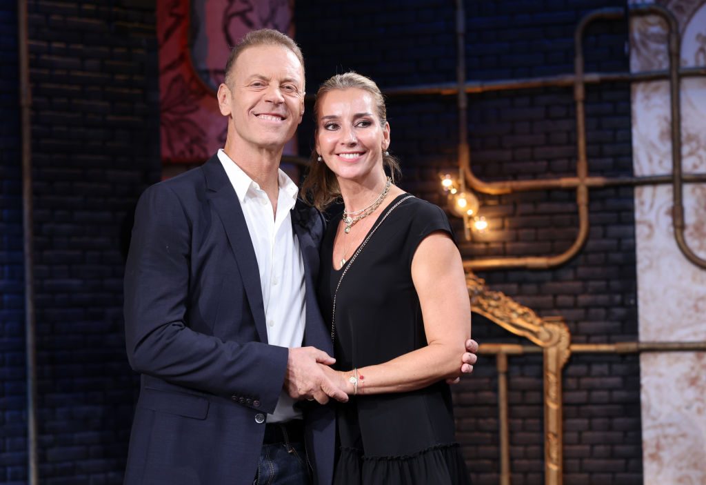 Rosa Caracciolo, moglie di Rocco Siffredi: "Gli ho insegnato a fare l'amore, era meccanico"