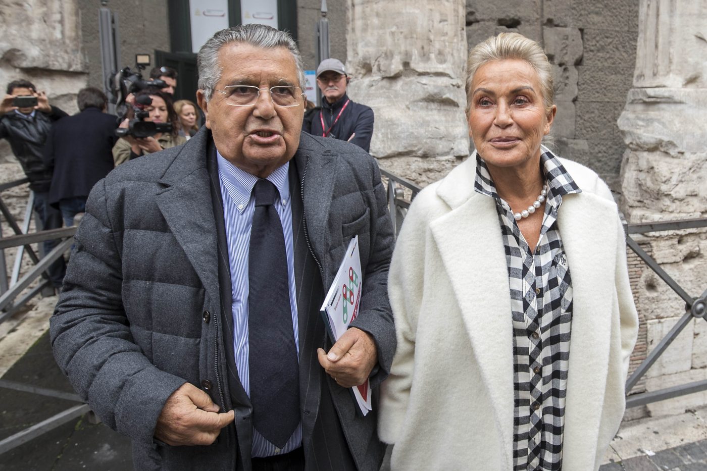 Morta Silvia Monti, la moglie di Carlo De Benedetti ed ex attrice aveva 80 anni