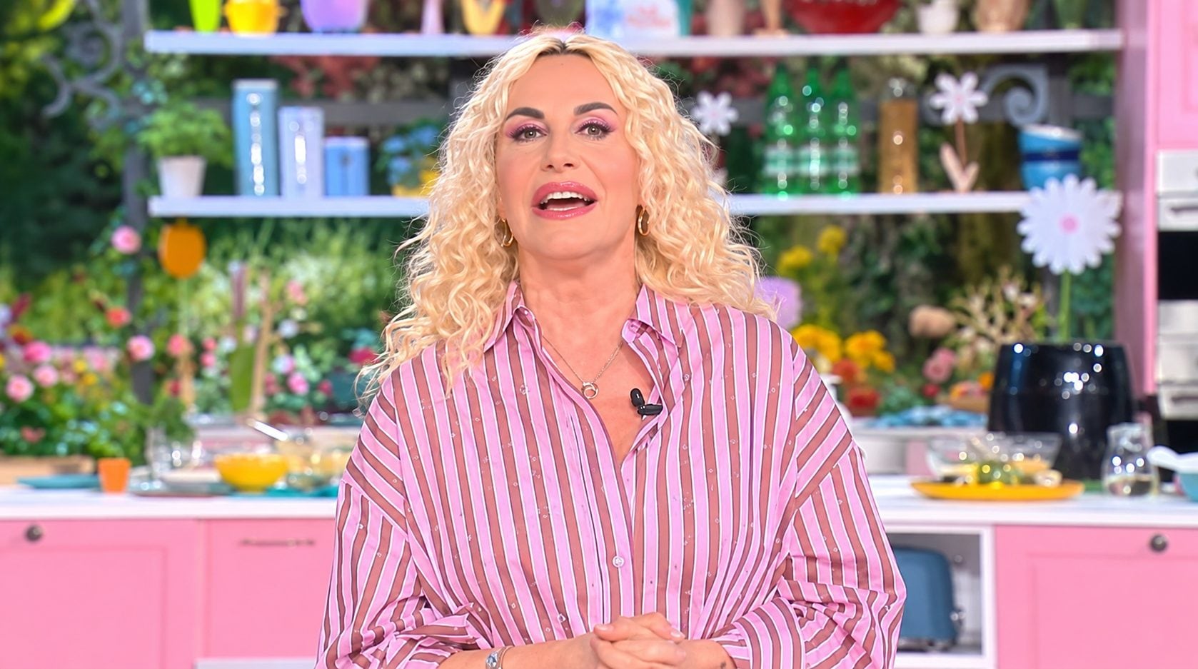 Clerici elogia Mediaset in diretta su Rai 1: "Il film su Carlo Acutis è un successo, bisogna riconoscerlo"