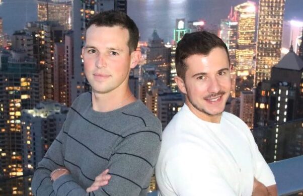 Le nozze-evento di Brendan Blumer e Salvatore Spano, 3 giorni di lusso in Sardegna: tra gli ospiti anche i Coldplay