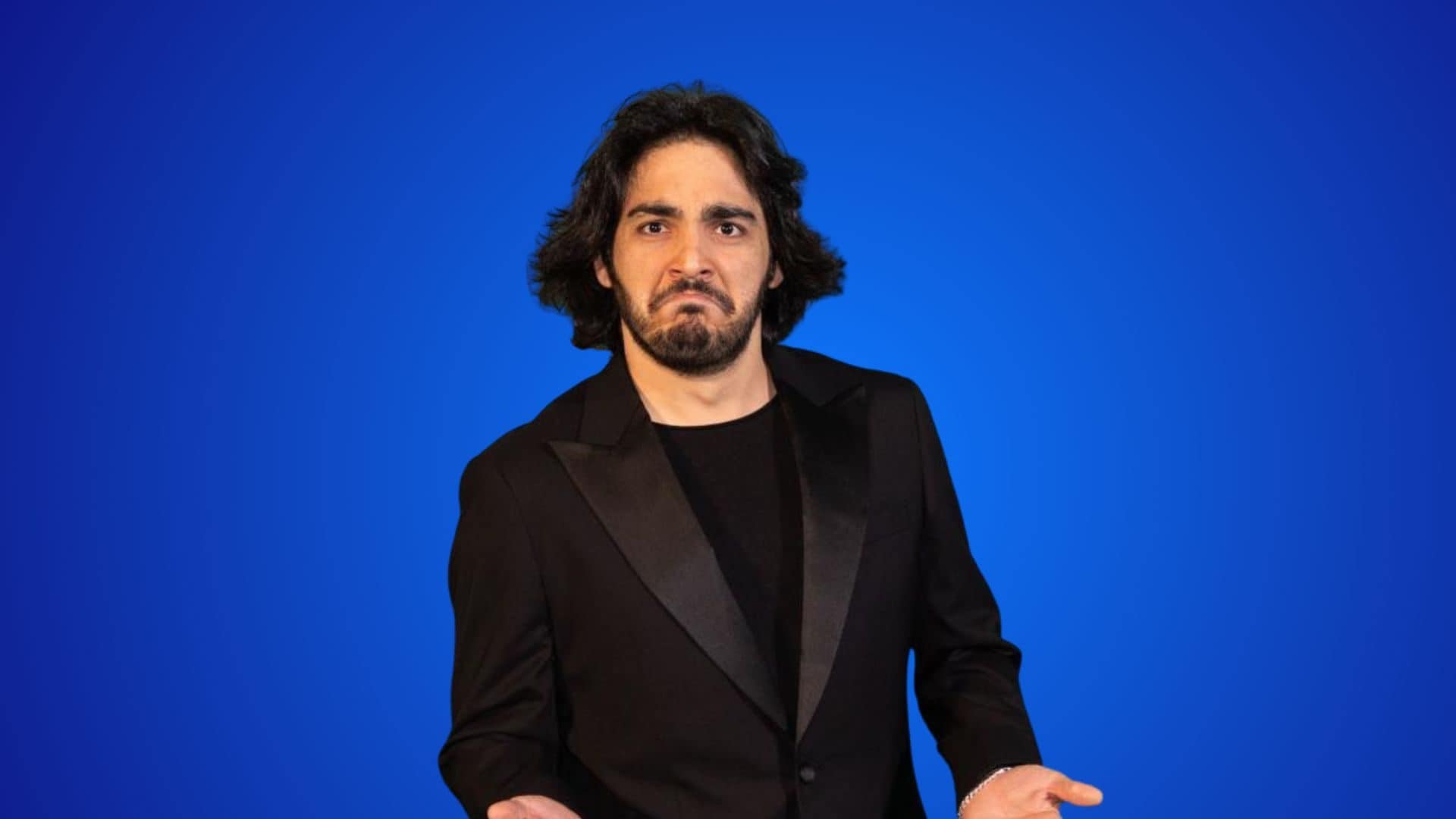 Il talento di Max Angioni, la stand-up nascosta dietro una faccia da TV