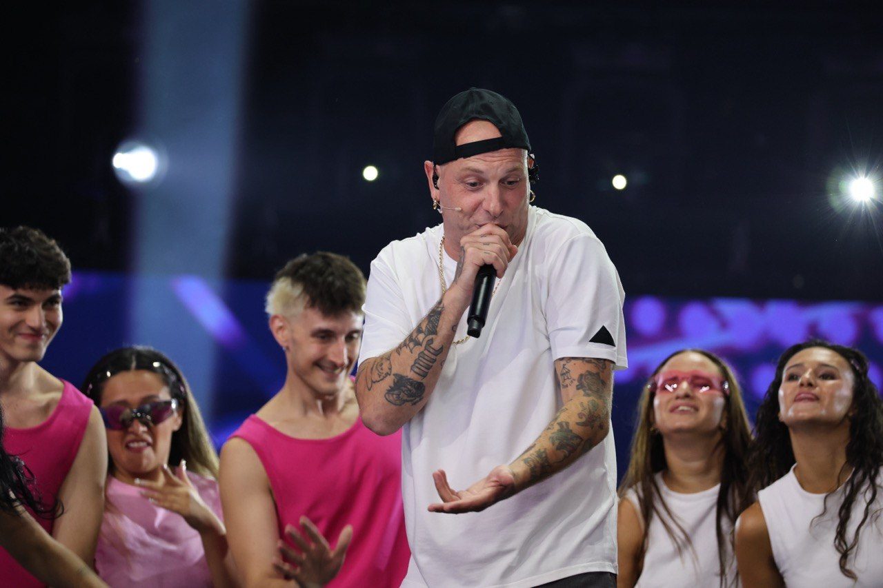 Ascolti tv di ieri 12 settembre: vince con poco Juke Box-La notte delle hit (15.1%), bene gli Europei di Pallavolo (10.8%)