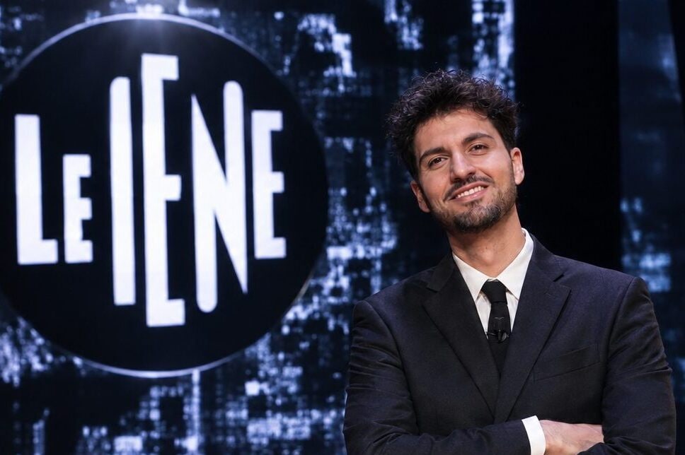 Vincenzo Comunale sbarca a Le Iene: "Ho la rabbia di Troisi. Ora conduco e ballo, sono un De Martino preso su Wish"