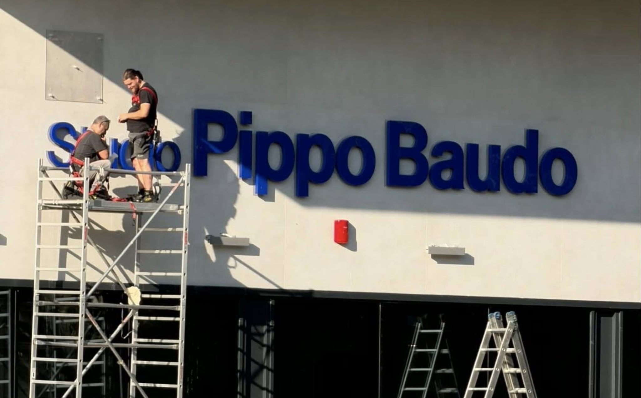 Omaggio Rai a Pippo Baudo dopo il caso del Teatro delle Vittorie: il suo nome allo studio di Ballando con le Stelle