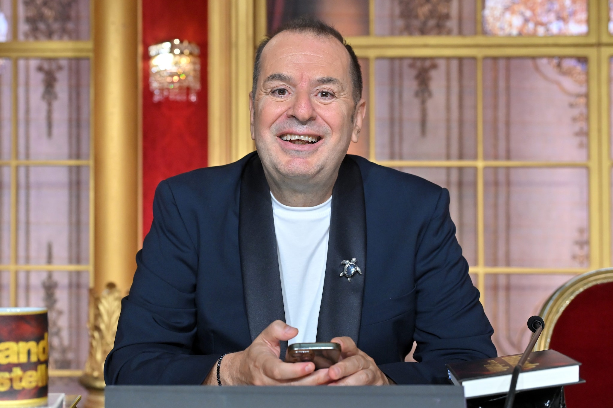 Fabio Canino sul rifiuto a Ballando: "Ci pagavo il mutuo, ora torno in teatro. La nuova giuria? Aspettiamo tre puntate"