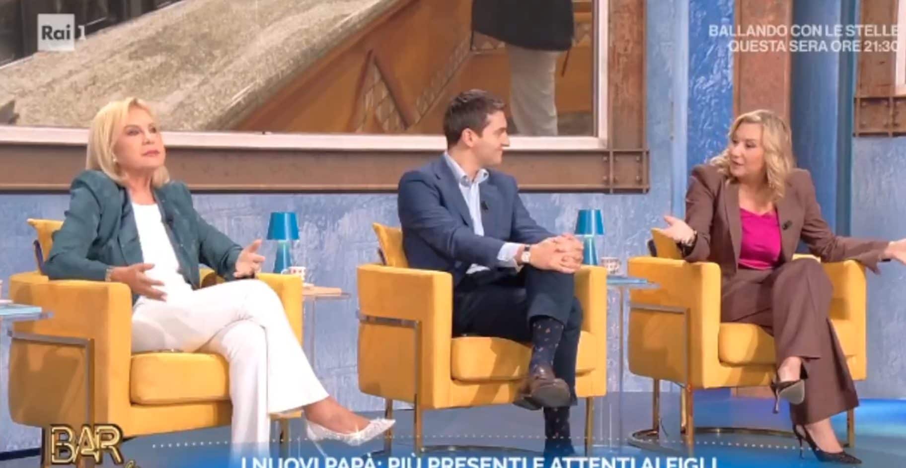 A Bar Centrale continuano i battibecchi tra Rosanna Lambertucci e Serena Bortone, Isoardi lancia la pubblicità