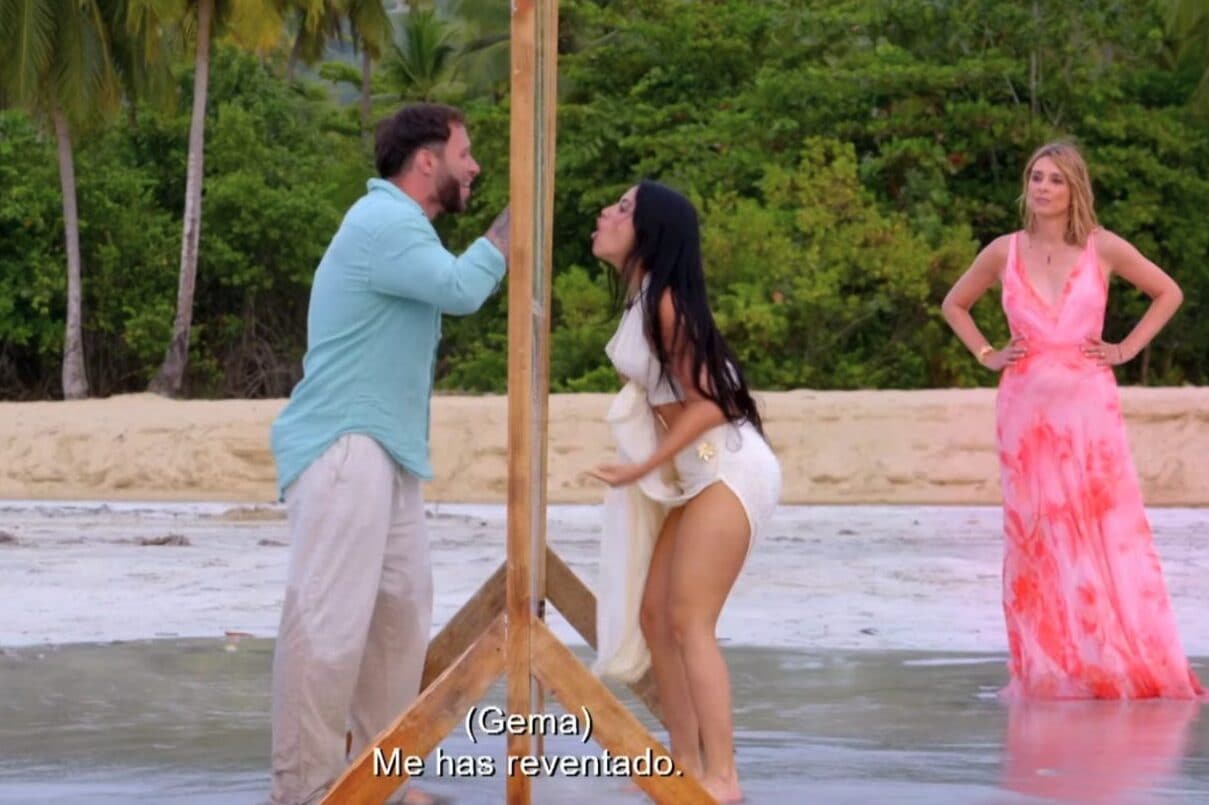 Temptation Spagna, Rubén rompe lo specchio per convincere Gema di non essere andato a letto con la tentatrice