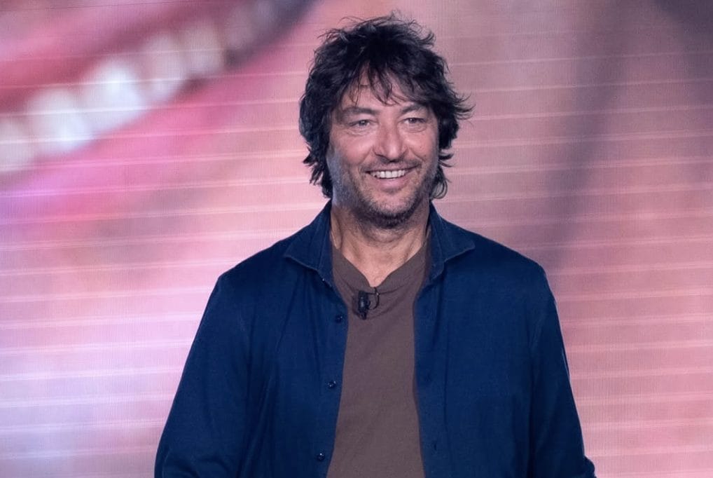 Simone Annicchiarico espulso dal GF: "Era un intercalare. Ho chiesto scusa, nessuno mi ricorda come volgare o blasfemo"