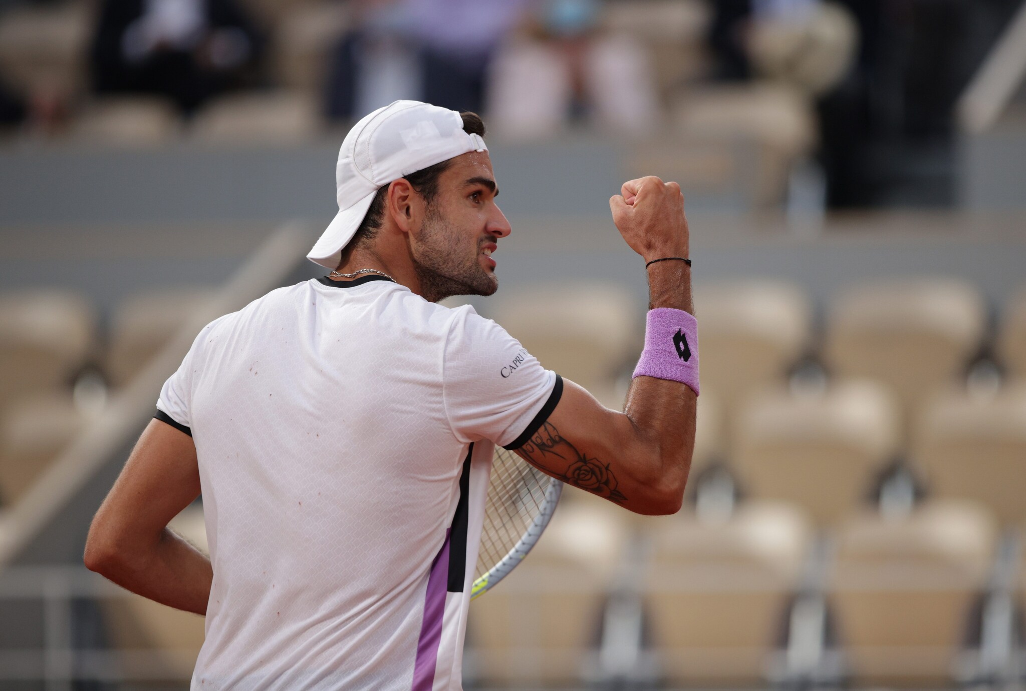 Roland Garros, Matteo Berrettini non molla: gran punto nel sesto game