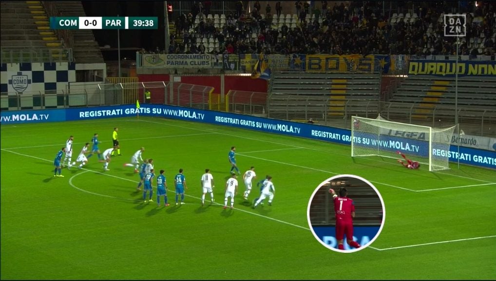 Buffon para il calcio di rigore a Gliozzi del Como