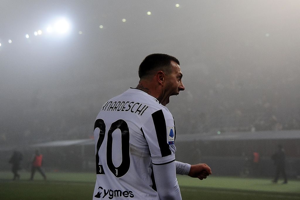 Federico Bernardeschi autore della seconda rete della Juventus contro il Cagliari