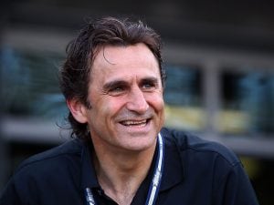 Alex Zanardi è morto a 59 anni, il campione che ha sfidato l’impossibile fino all’ultimo