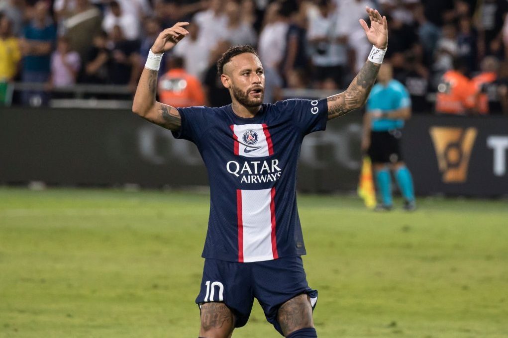 L’esultanza di Neymar nella sfida contro il Monaco. Il brasiliano s’è reso autore di un numero di prestigio.