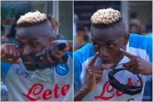 Osimhen fa gol ed esulta con la linguaccia, partono i cori razzisti: brutto episodio a Verona
