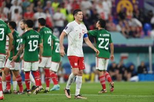 La Polonia passa agli ottavi dei Mondiali solo al 95°: clamorosa beffa per il Messico