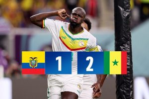 Un destro al volo di Koulibaly porta il Senegal agli ottavi, vince anche l'Olanda con il derelitto Qatar