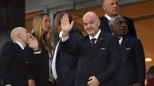 Il folle piano di Infantino, vedere dal vivo tutte le partite (anche in contemporanea)