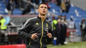 Ronaldo dai pm per rispondere sulla manovra stipendi della Juve: hanno 47 domande per lui
