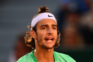 Musetti gioca bene ma non basta con Tiafoe: fuori ai quarti a Stoccarda